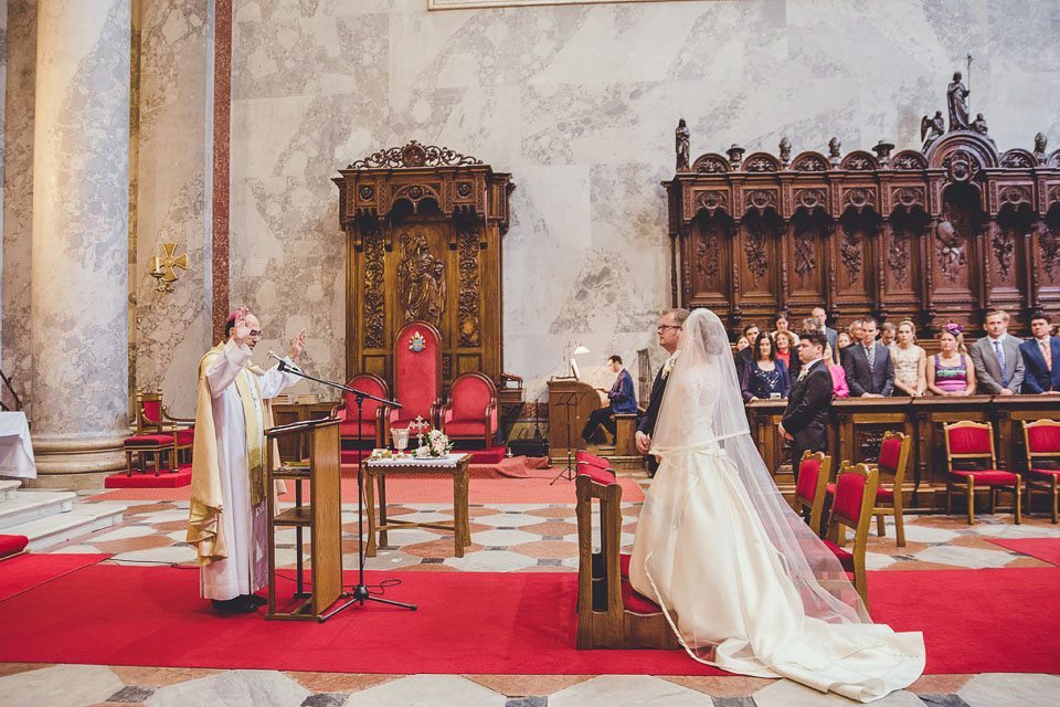 Esküvő fotózás Esztergomban a Bazilikában